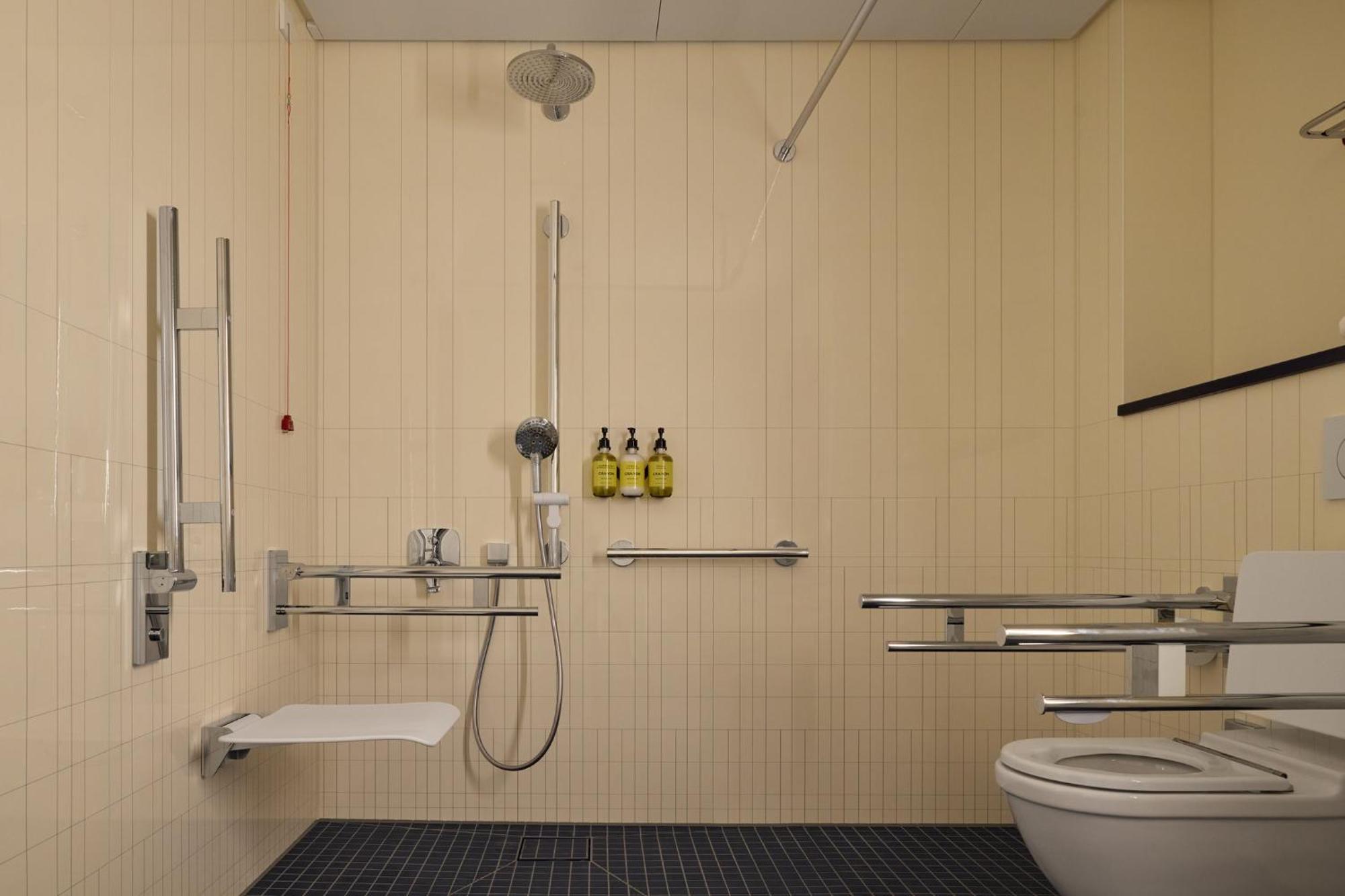 ホテル Kimpton Main Frankfurt By Ihg フランクフルト エクステリア 写真