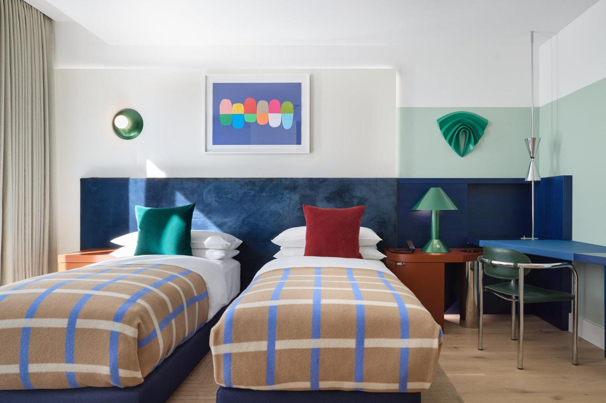 ホテル Kimpton Main Frankfurt By Ihg フランクフルト エクステリア 写真