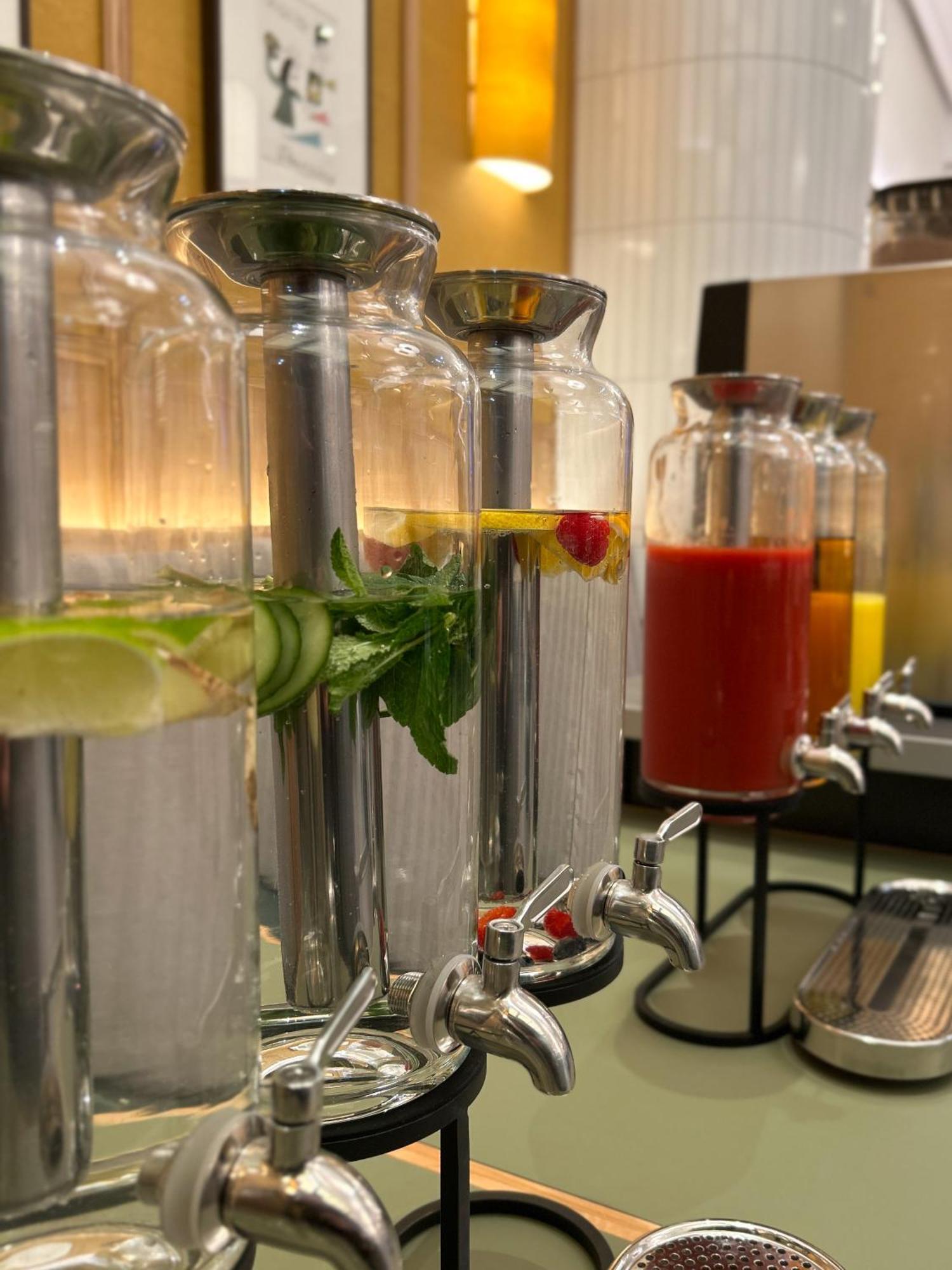 ホテル Kimpton Main Frankfurt By Ihg フランクフルト エクステリア 写真