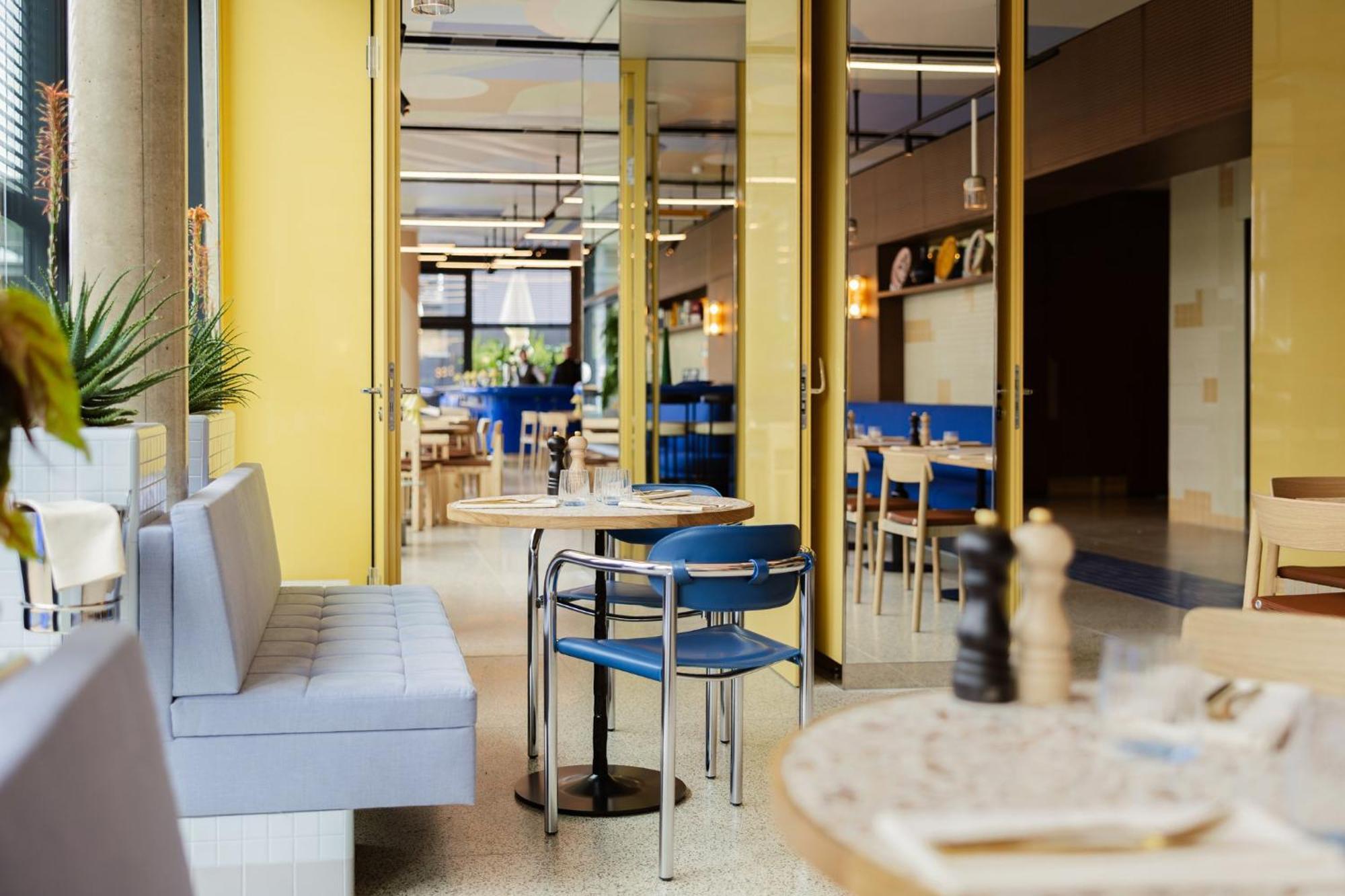 ホテル Kimpton Main Frankfurt By Ihg フランクフルト エクステリア 写真